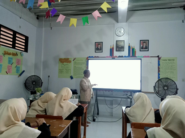 Pontren Tahfizul Quran Alkautsar Babelan Bekasi Selenggarakan Ekskul Jurnalistik 1jurnalistikpesantren.png