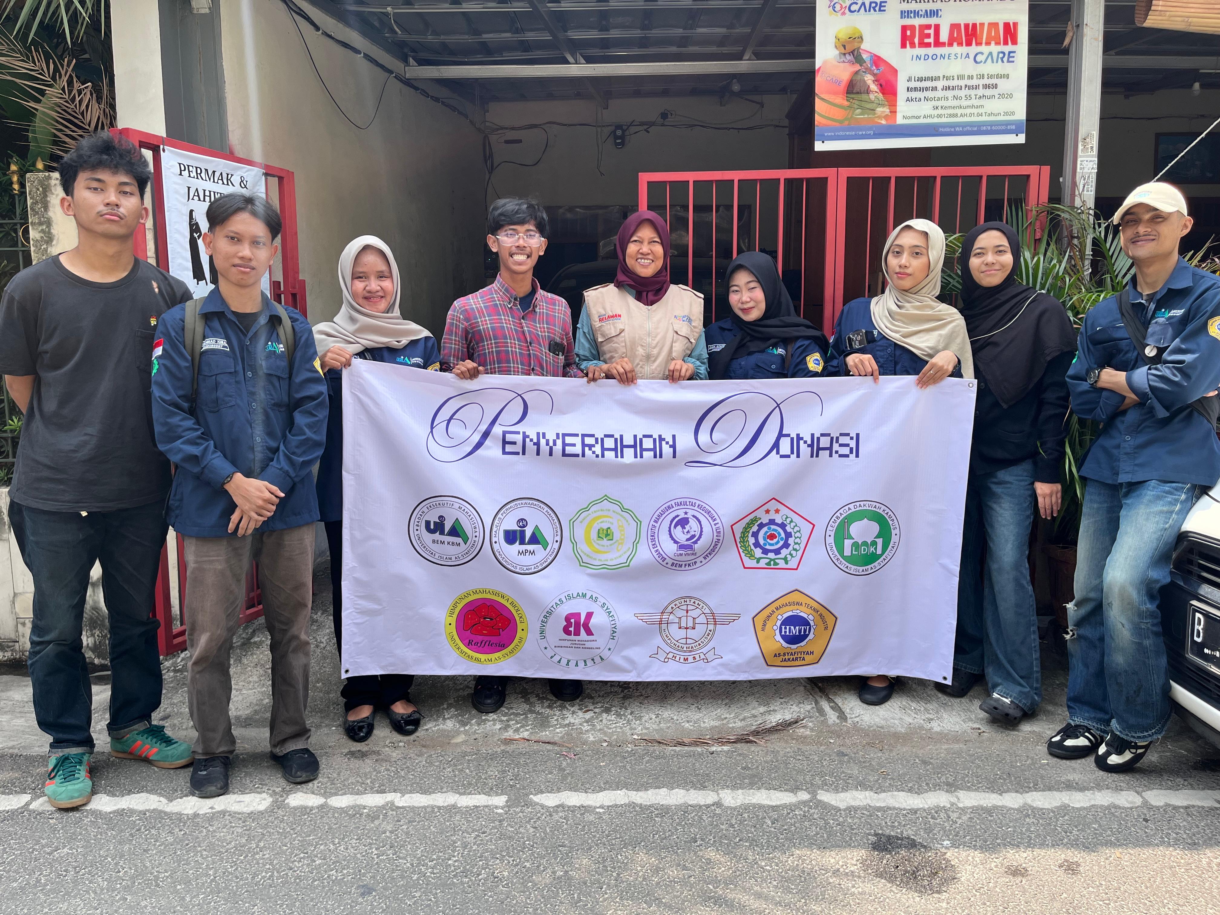 BEM UIA dan ORMAWA Salurkan Bantuan untuk Korban Kebakaran Kemayoran melalui Indonesia CARE IMG-20260616-WA0136.jpg